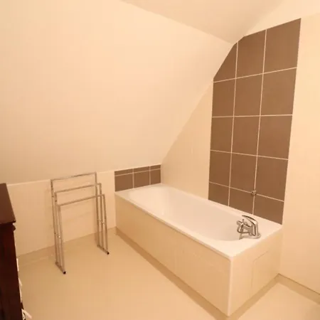 Gite De Charme Au Vigean: 10 Pers, 5 Chambres, Jardin Prive, Cheminee, Proche Parc Naturel - Fr-1-742-198