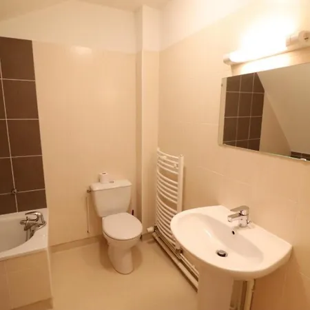 Gite De Charme Au Vigean: 10 Pers, 5 Chambres, Jardin Prive, Cheminee, Proche Parc Naturel - Fr-1-742-198 * Le Vigan (Lot)